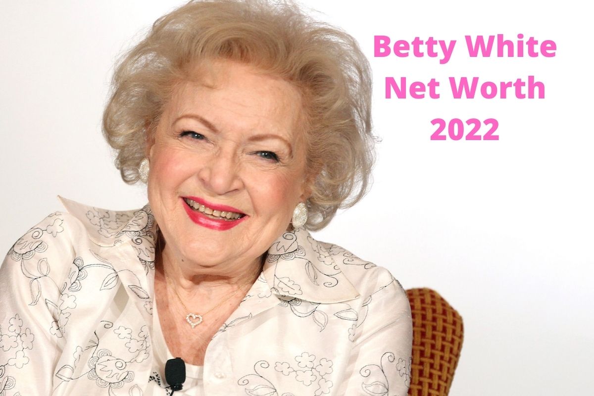 Betty White Net Worth 2022 (1)